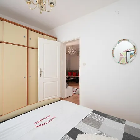 Apartament With Parking Space Gornji Karin, Novigrad - 23985 *