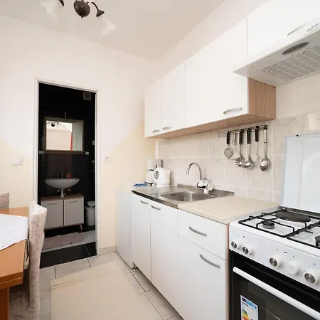 With Parking Space Gornji Karin, Novigrad - 23985 * Obrovac