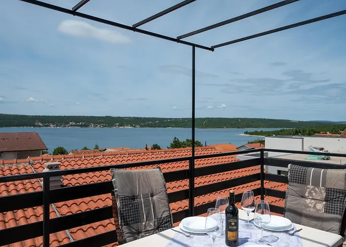 With Parking Space Gornji Karin, Novigrad - 23985 Appartamento