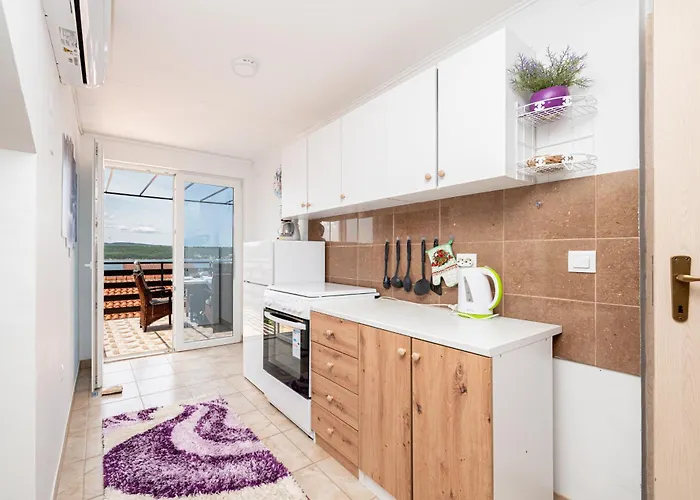 With Parking Space Gornji Karin, Novigrad - 23985 Appartamento