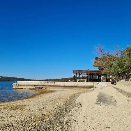 With Parking Space Gornji Karin, Novigrad - 23985 * Obrovac